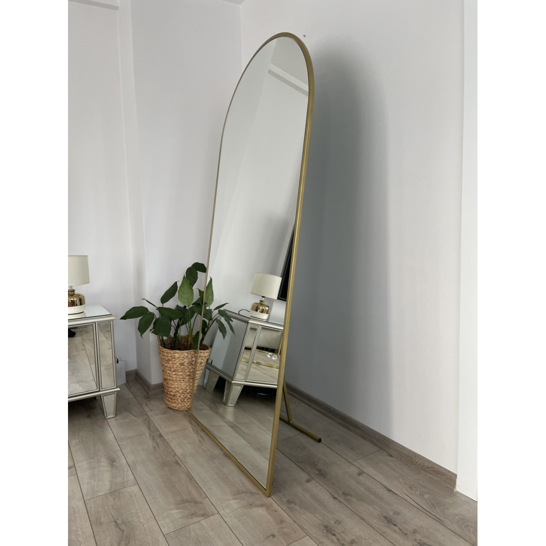 EFFE YAPI DEKOR Gold Metal Çerçeveli 180x70 Cm Demonte Ayaklı Oval Boy Aynası