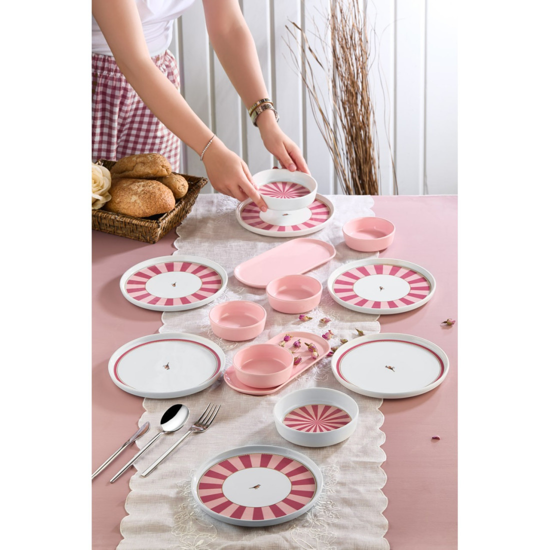 Kitchen Life Lovely Birds Kahvaltı Takımı 14 Parça 6 Kişilik Pembe Beyaz Seramik Set