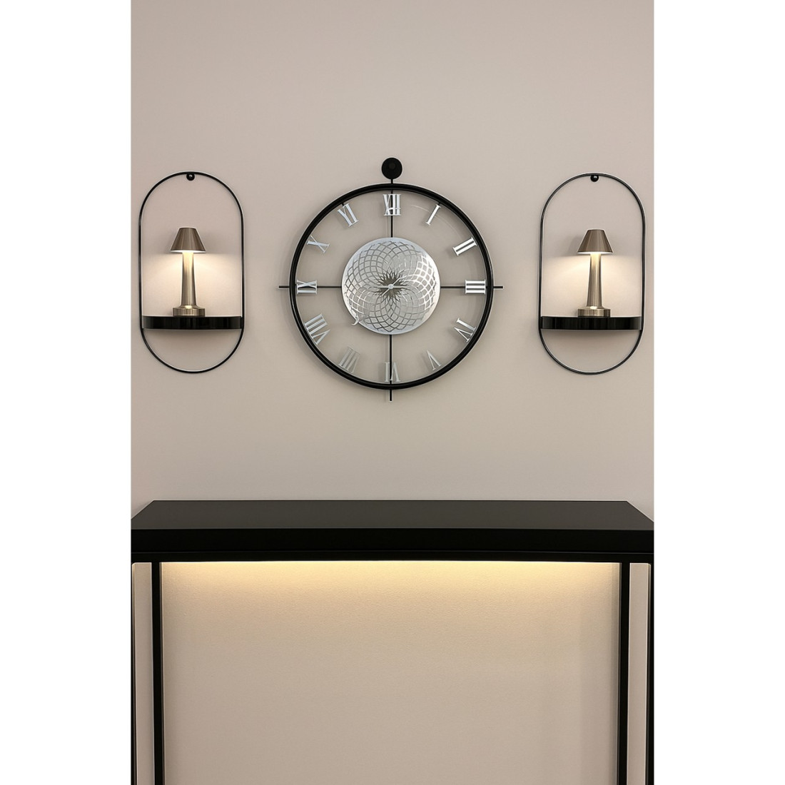 MetaQuartz Aksesuar Chakra Roma ( Siyah Gümüş ) Full Çelik Roma Rakamlı (Pilli Led) Modern (Mobilya) Duvar Saati