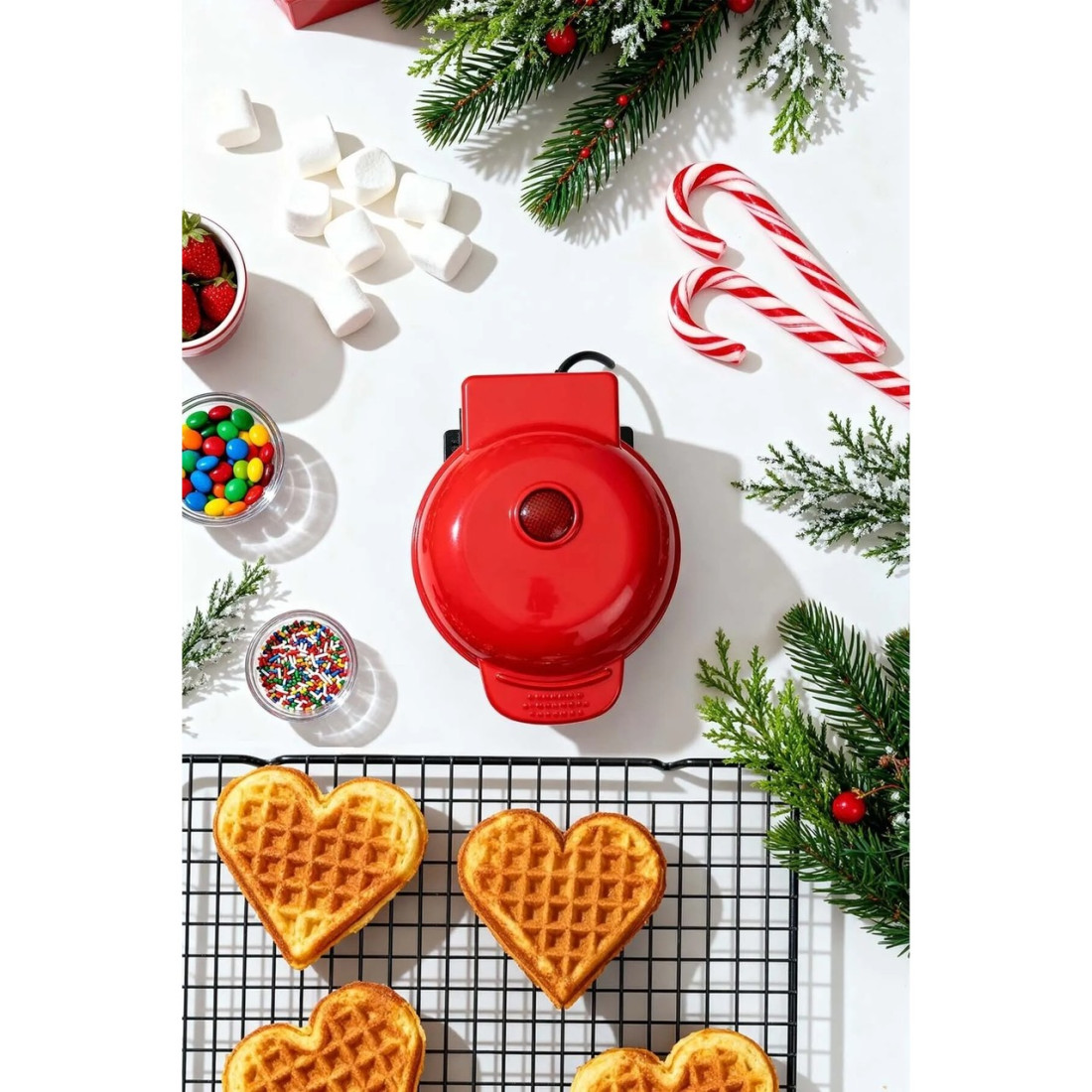 Kiwi KSM-2401W Mini Waffle Makinesi 350W Kalp Yüzey Şekilleri Yapışmaz Plaka Özelliği ile