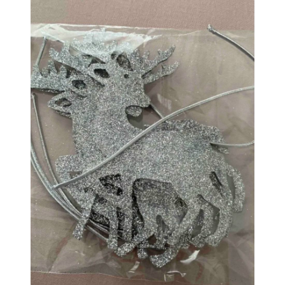 Parti Dolabı Gümüş Gri Keçe Geyik Yılbaşı Ağaç Süs Simli Eva Ağaç ve Hediye Süsü 6lı