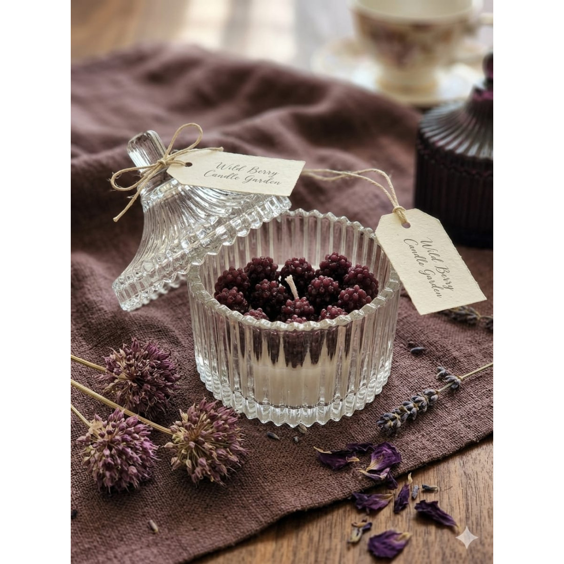 Enavm Dekoratif Cam Kutuda Böğürtlenli Mum - 1 Adet